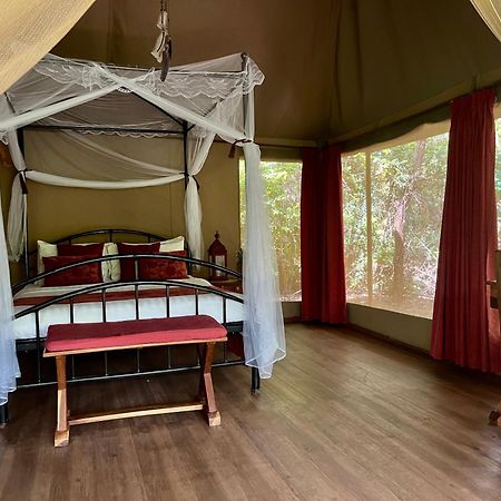 Hotel Ikweta Safari Camp Maua Exterior foto