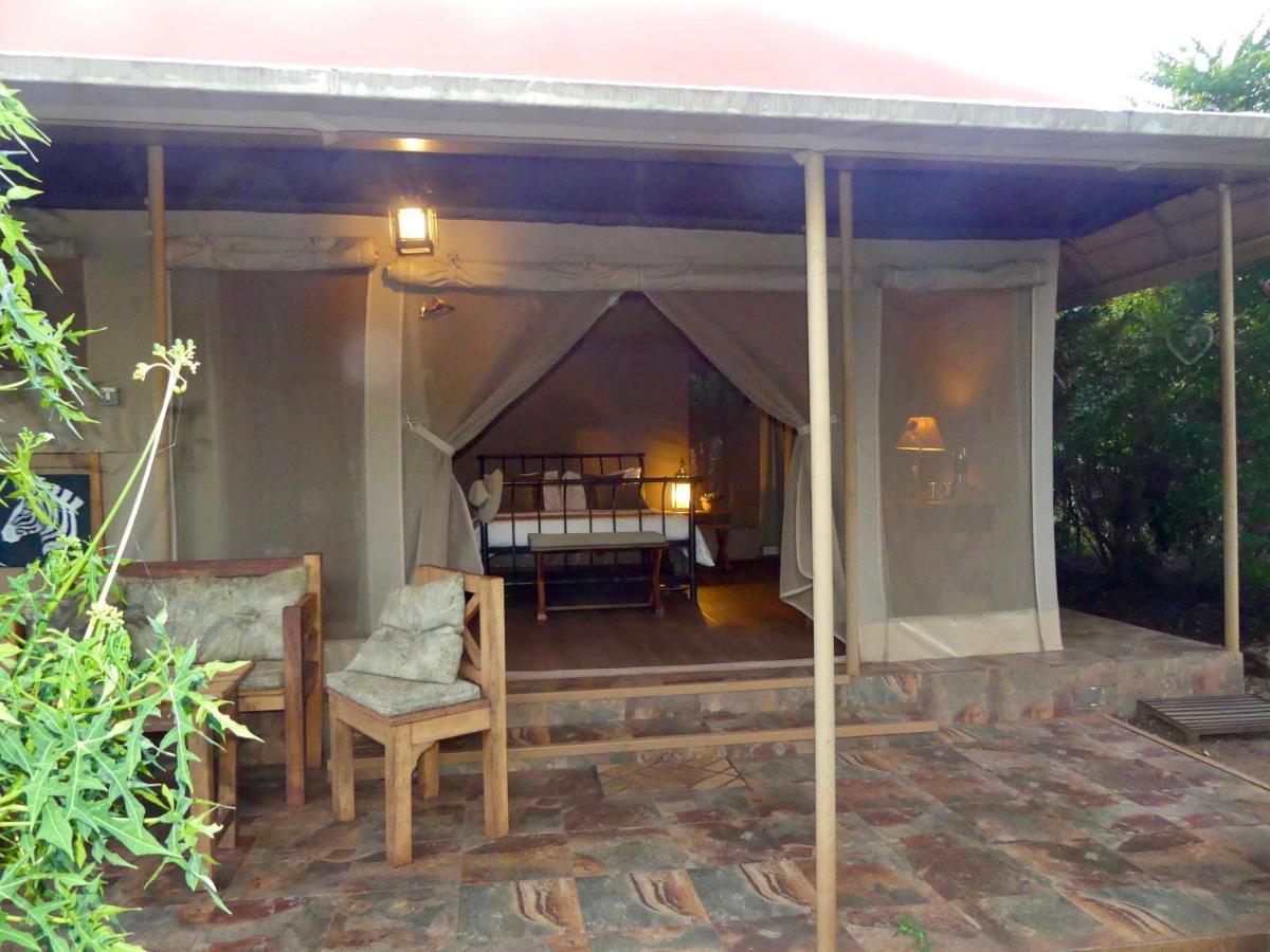 Hotel Ikweta Safari Camp Maua Exterior foto