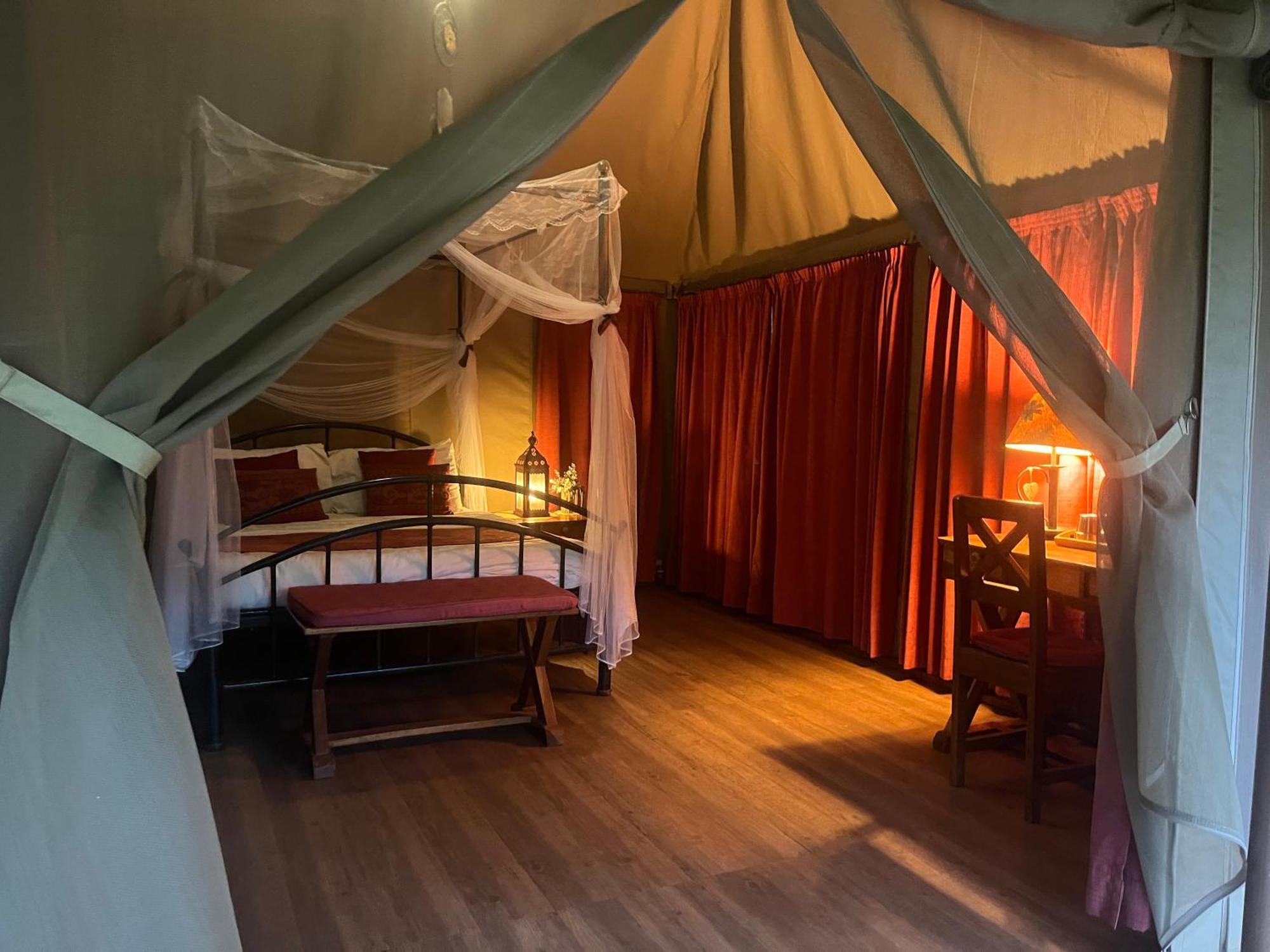 Hotel Ikweta Safari Camp Maua Exterior foto